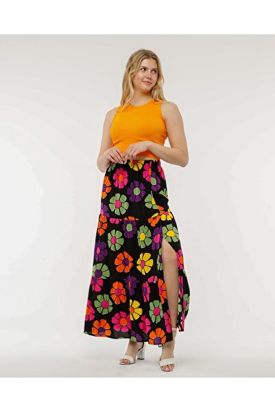 NURÖREN تنورة طويلة مزينة بالزهور