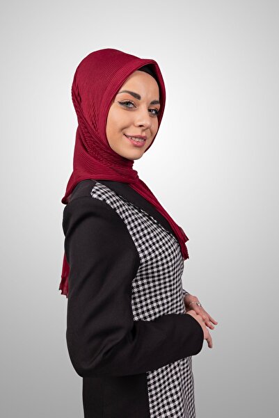 Şalcenneti.com Πρακτικό πλισέ σάλι Organic Cherry Color - Μοντέλο με έτοιμο σφουγγάρι