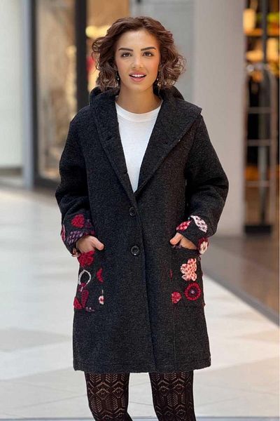 Nevin Kaya Moda Black Felt Coat