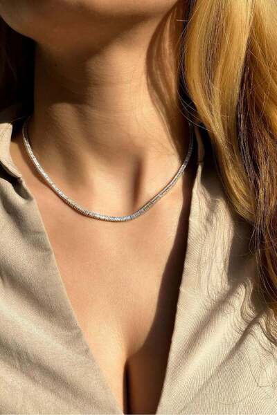 Spossy Silver Jewelry +A Kalite Baget Taşlı Pırlanta Kilit Su Yolu Kolye