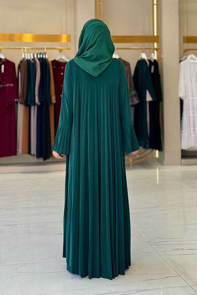 Bym Fashion Σμαραγδένιο μακρύ χιτώνα και παντελόνι δύο τεμαχίων - Πλισέ λεπτομέρεια 8575