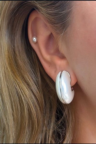 DEMOKAN Women's Earrings Special Series Mother of Pearl Chubby C Plate Model Tarnish Free Earrings