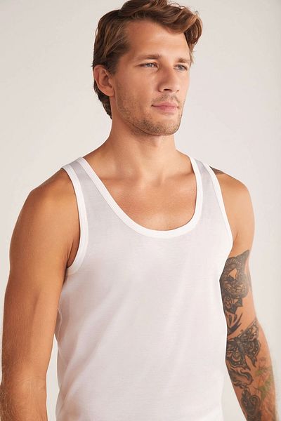 Kom قميص داخلي رجالي من Elite Cotton Mercerized Strappy - أبيض