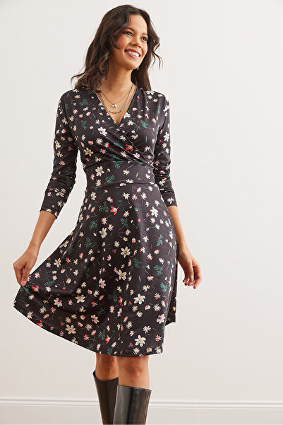 Olalook Dámské černo-bílé květinové dvouřadé pletené šaty Elb- 19000962