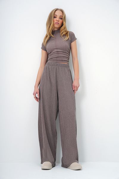 Trend Alaçatı Stili Mink Stand Collar Draped Crop Blouse and Wide Leg Pants Set - Alc-X13411
