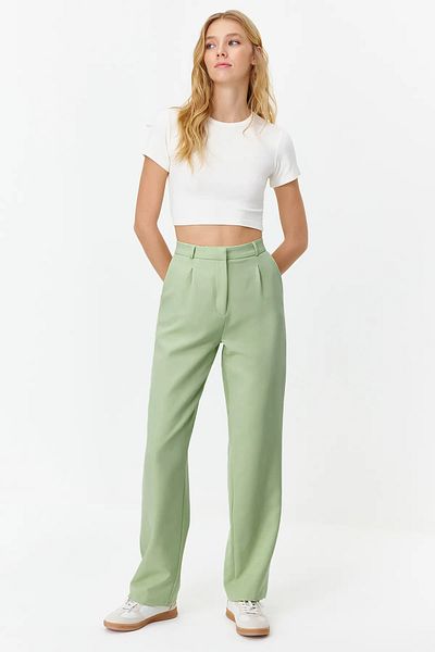 Trendyol Collection Mintfarbene, gerade geschnittene, plissierte Hose – TWOSS21PL0155