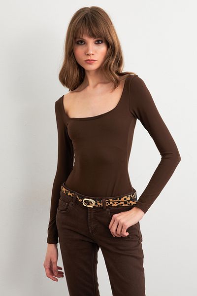 Cool & Sexy Women's Bitter-Brown Boat Neck Basic Body Cy352