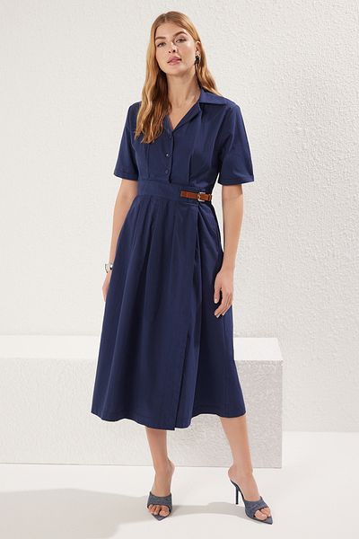 Trendyol Collection Sötétkék vágott redős öv részlet Poplin Midi ruha