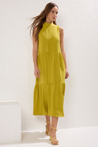 Trendyol Collection Λαδί Πράσινο Απλό Μίντι Υφαντό Φόρεμα TWOSS20EL1864