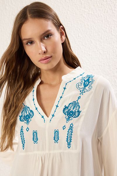 Trendyol Collection Ecru V-Neck Embroidery Detail Regular Woven Blouse Twoss25Bz00243