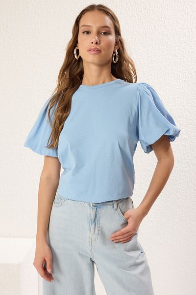 Trendyol Collection Világoskék léggömb ujjú részlet 100% pamut póló - TWOSS25TS00064