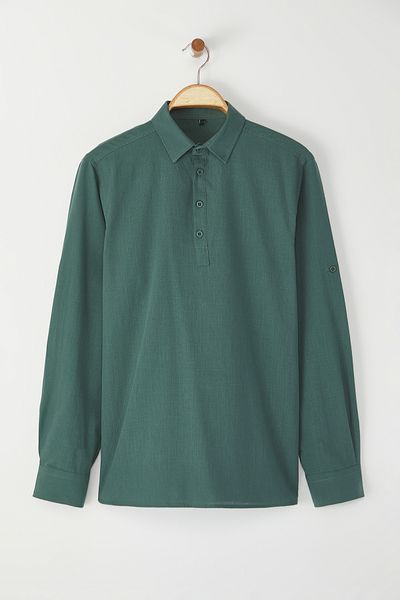 Trendyol Collection Σκούρο πράσινο πουκάμισο με κανονική εφαρμογή με μισή πατιλέτα 100% βαμβακερό πουκάμισο TMNSS25GO00009
