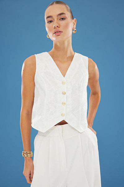 Trendyol Collection Weiße Crop-Webweste mit V-Ausschnitt und Spitzendetail TWOSS25YE00040