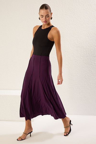 Trendyol Collection Flexibler Maxi-Strickrock von Godeli mit Pflaumennaht-Detail TWOAW25ET00156