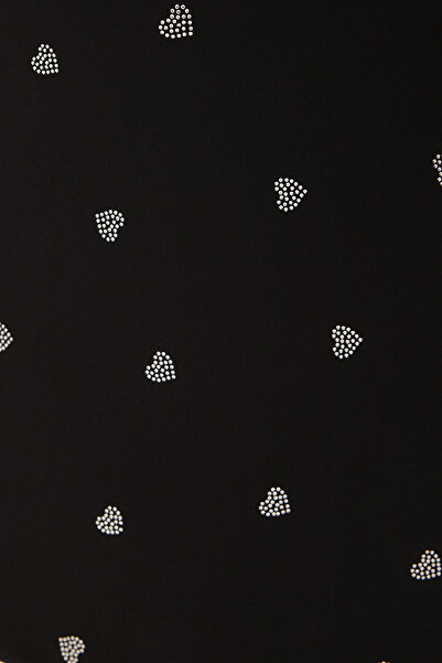 Trendyol Curve Mini tkaná sukně větší velikosti s černým srdcem Tbbss25Az00011