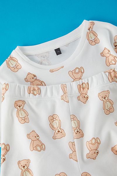 TRENDYOLKIDS Wielokolorowy dziewczęcy zestaw piżam z nadrukiem misia Tkdss25Pt00012