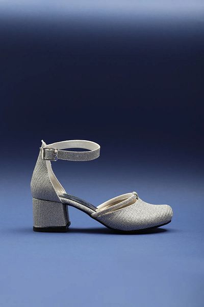 Altın Adım Încălțăminte elegantă pentru fete, cu toc, confortabilă, cu talpă strălucitoare și cataramă pentru evenimente speciale, nunți și ceremonii de absolvire.