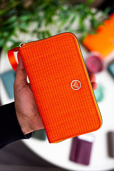 Garbalia Tilburg Wrist Handle Straw Weave Pattern Straw Pattern Orange Portfolio Wallet with Lots of Card Holders