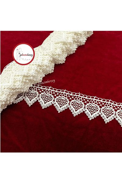 Gelincimherşey Cream Lace Guipure with Heart