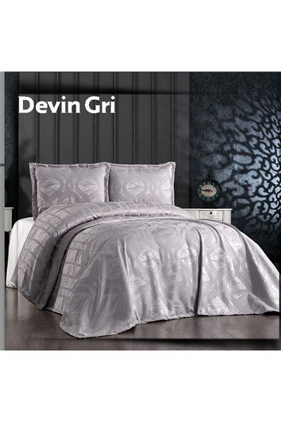KÜBRAHOME'S Devin Channel Jacquard Bed Cover