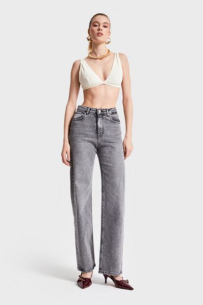 its basic Gray Straight Fit Lycra Women's Denim - 4S5-13