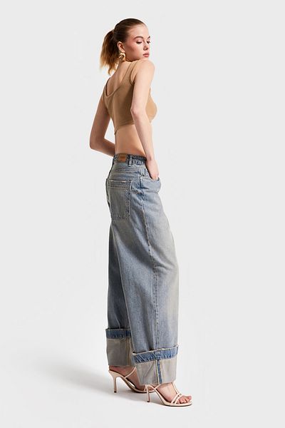 its basic Blugi de damă Culoare 2S5-32 Denim super largi cu detaliu la picioare
