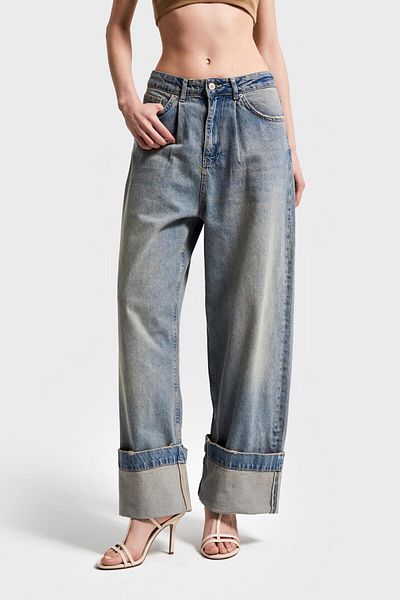 its basic Blugi de damă Culoare 2S5-32 Denim super largi cu detaliu la picioare