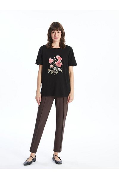 LC Waikiki Γυναικείο μπλουζάκι LCWAIKIKI Classic Crew Neck Floral