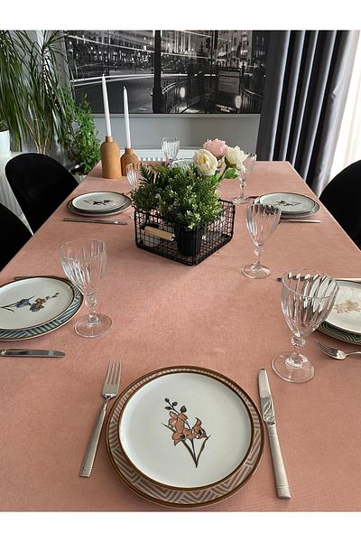 Decamor home Velvet Textured Carefree Powder Pink Tablecloth