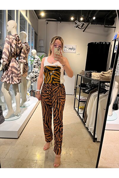ŞEYMA KANDEMİR Zebra Desen Saten Pantolon