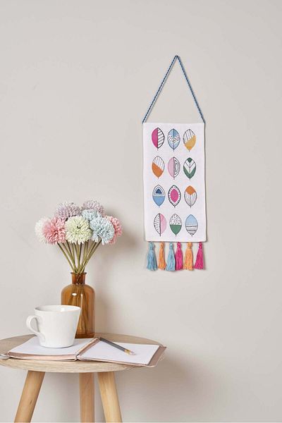 Anchor Modern Wall Board Leaves Embroidery Kit (30X15Cm)