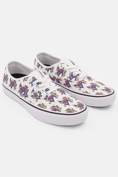Vans Men Authentic Pro Skate Wolf Shoes, White