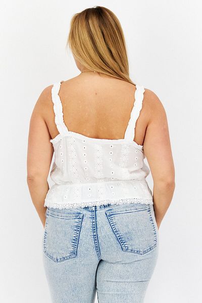 BB Dakota by Steve Madden Women Square Neck Sleeveless Pleasant Eyelet Top, White