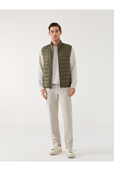 LC Waikiki Standard Mold Stand Collar Men's Puffer Vest