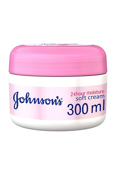 Johnson's كريم الجسم مرطب لمدة 24 ساعة ناعم 300 مل