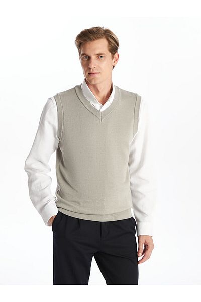 LC Waikiki LCWAIKIKI Classic Standard Fit V-Neck Men's Knitwear Sweater