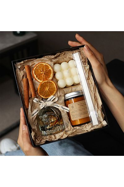 Generic مجموعة شموع عطرية هدية مع زجاجة عطر في صندوق هدايا