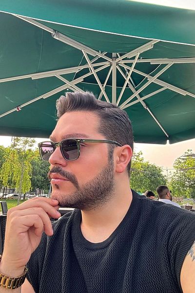 Roger Bacon Green Men's Sunglasses - Frame Design