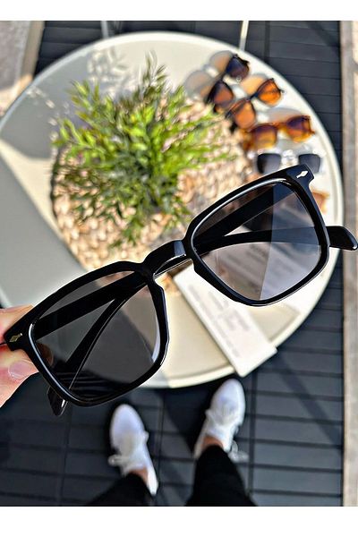 Roger Bacon Black Sunglasses for Men and Women - Uv400 Glass
