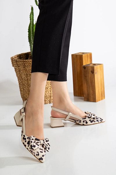 innsteal Leopard Pattern Ribbon Detailed Pointed Toe Block Heeled Women's Shoes