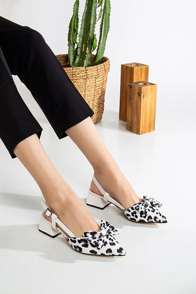 innsteal Leopard Pattern Ribbon Detailed Pointed Toe Block Heeled Women's Shoes