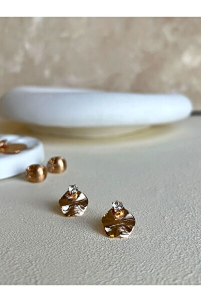 Tasarım Tektaş dalga desenli yuvarlak küpe