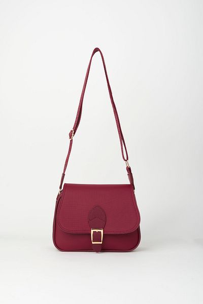 Vivaq Women's Clover Claret Red 4 Pocket Cover Column Strap Zipper and Snap Closure Handbag and Shoulder Bag
