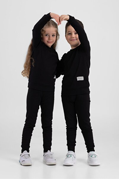 BAYKAR Черен унисекс детски анцуг - удобна материя в ребрата