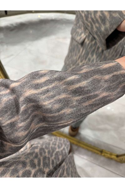 missswans Μπεζ μπουφάν Lorika Leopard Print Blazer - Λεπτομέρεια με κουμπιά και τσέπη