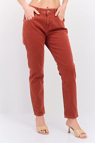 Pepe Jeans بنطلون جينز نسائي مغسول بقصّة عادية، لون صدئ