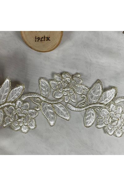 Bukle İplik Floral Patterned Gold Gild Detailed Guipure Decorative Strip (8 cm Width) - 1 Meter
