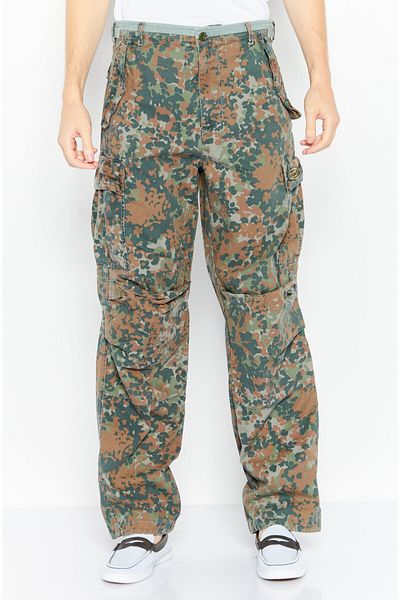 Diesel Men Regular Fit Camouflage Cargo Pants, Olive