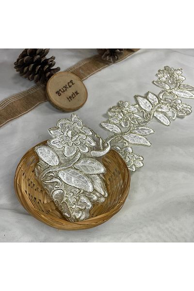 Bukle İplik Floral Patterned Gold Gild Detailed Guipure Decorative Strip (8 cm Width) - 1 Meter