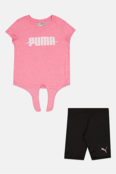 Puma طقم مكون من قطعتين من بلوزة وشورت بشعار العلامة التجارية للبنات، باللون ...